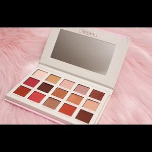Beauty Creations Irresistible Eyeshadow Palette